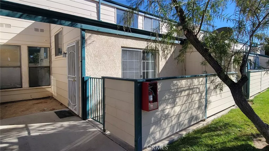 44520 15th East E #11, Lancaster, CA 93535
