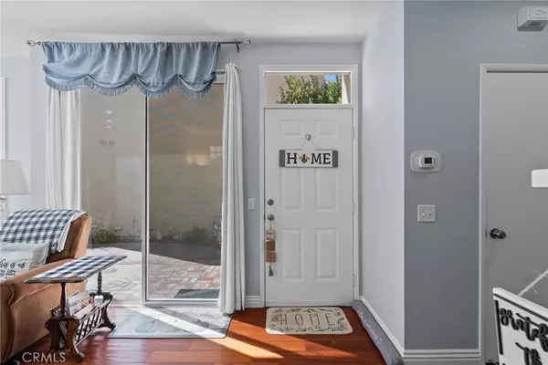 Valencia, CA 91354,27905 Crown Court