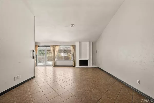 Valencia, CA 91354,27139 Vista Encantada