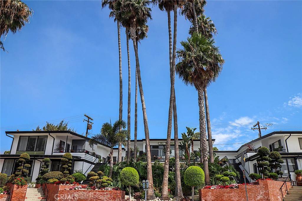 Laguna Beach, CA 92651,250 Cliff DR #6