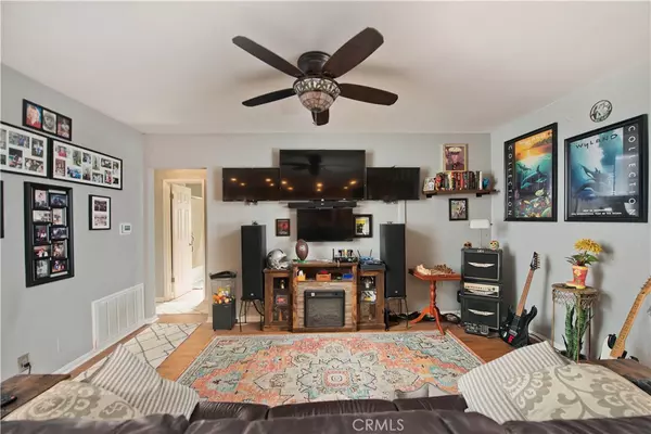 Granada Hills, CA 91344,10521 Blucher