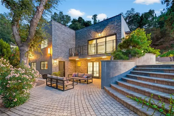 Los Angeles, CA 91042,7580 McGroarty TER