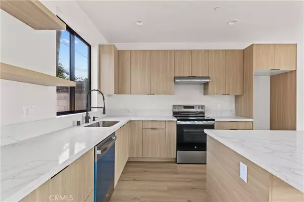 North Hollywood, CA 91602,11145 Hortense ST