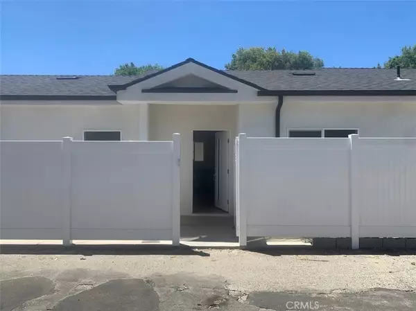 Reseda, CA 91335,19509 Enadia