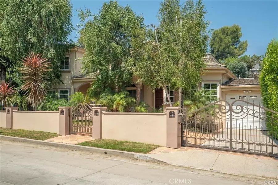 4063 Benedict Canyon DR, Sherman Oaks, CA 91423