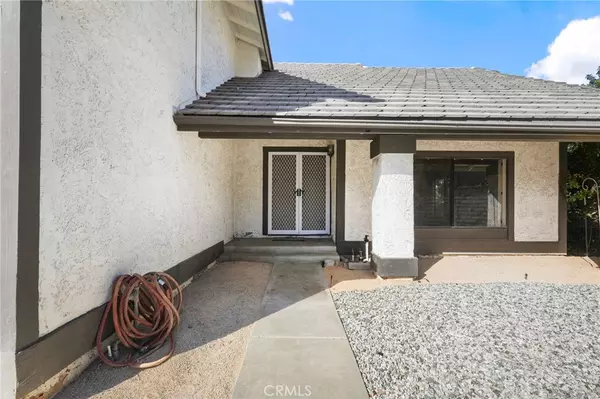 Saugus, CA 91390,28647 Visco CT