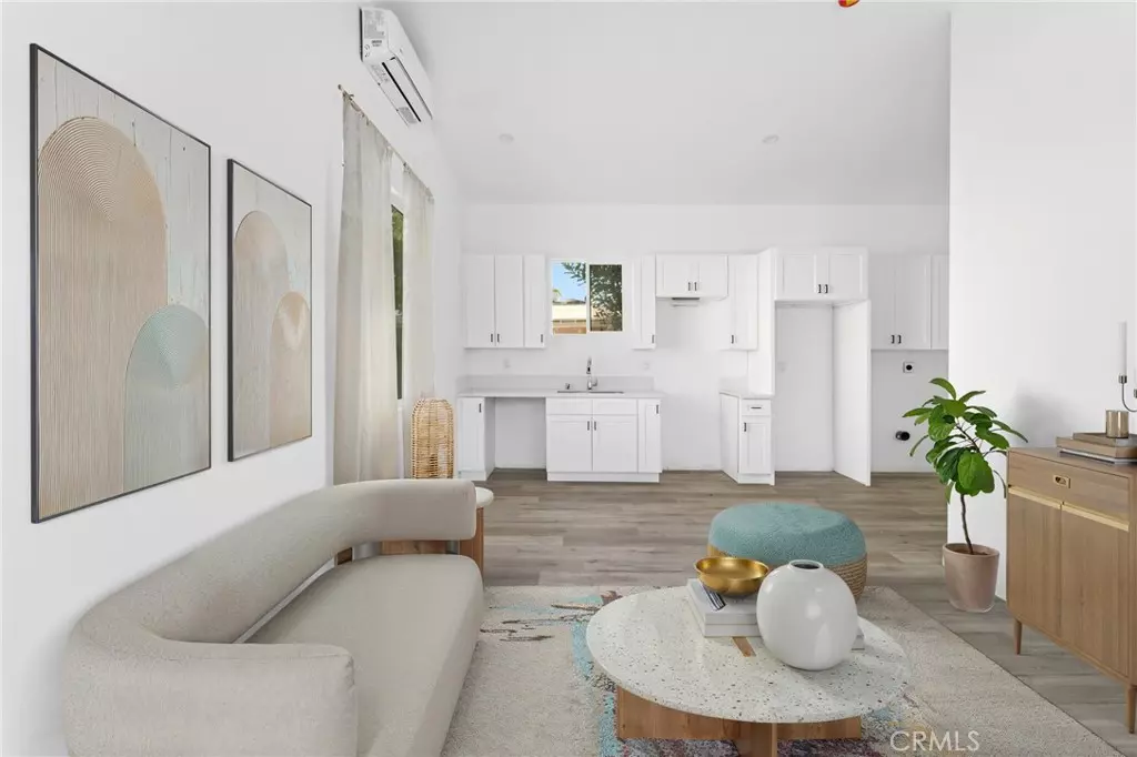 Northridge, CA 91324,8510 1/2 Wilbur