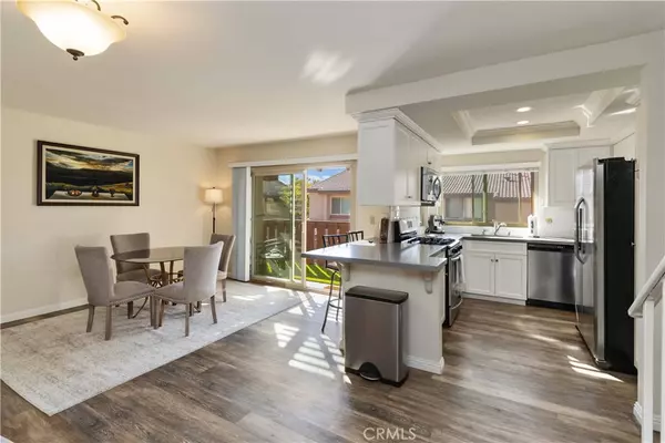 Simi Valley, CA 93065,2421 Chandler AVE #2