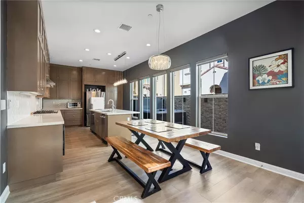 Porter Ranch, CA 91326,20809 W Acorn CIR