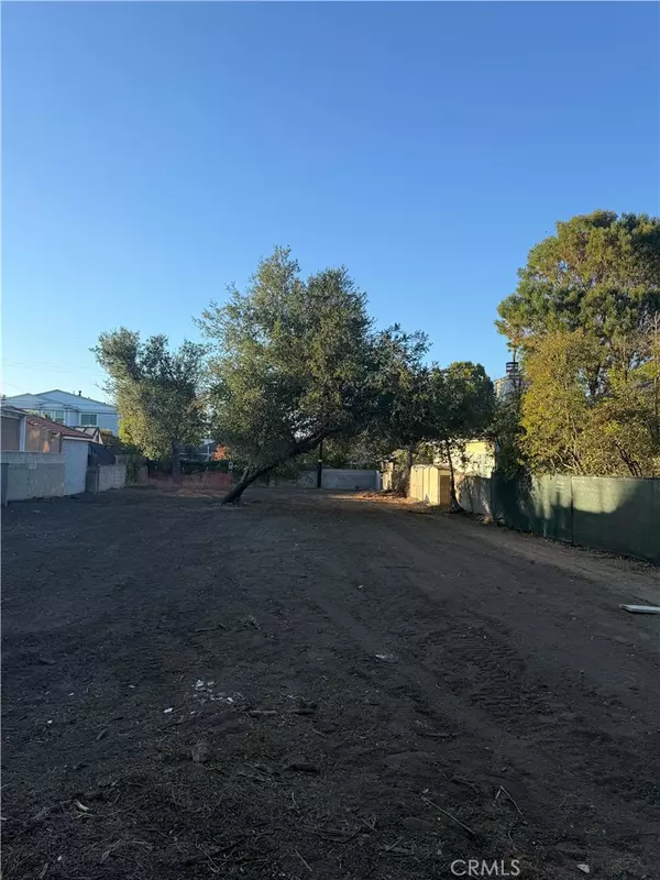 16723 La Maida, Encino, CA 91436