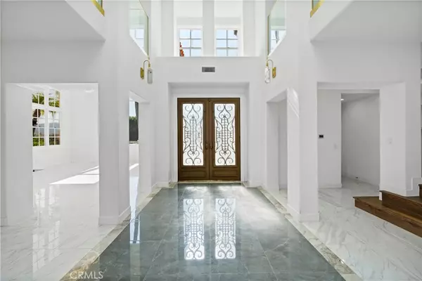 Calabasas, CA 91302,24215 Park Granada