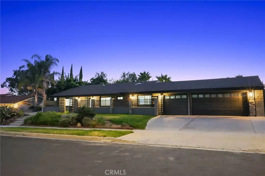 Chatsworth, CA 91311,10405 Lubao AVE