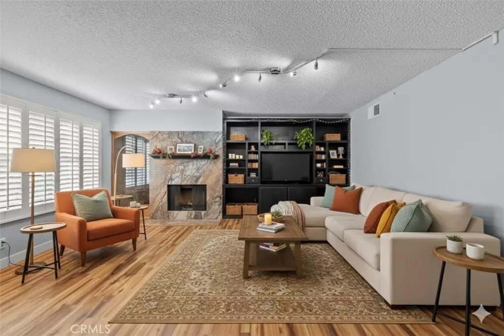 Lancaster, CA 93534,42805 15th W