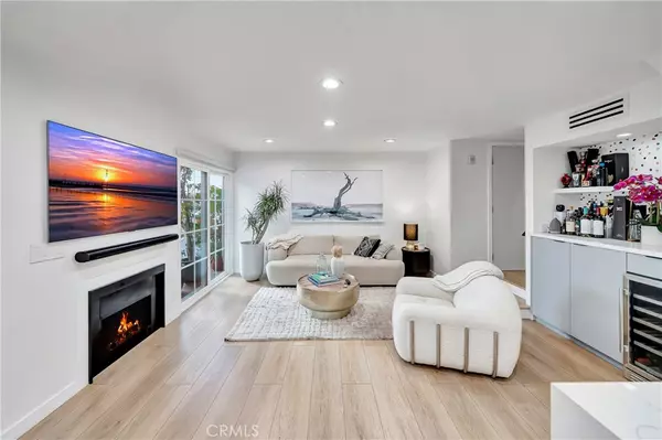 Sherman Oaks, CA 91403,14727 Magnolia BLVD #126