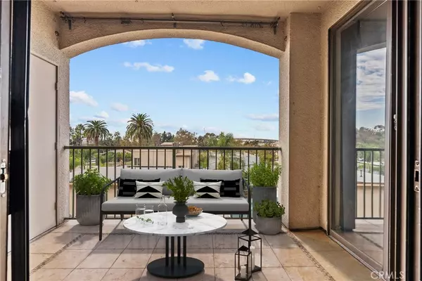 Long Beach, CA 90802,555 Maine Ave #320