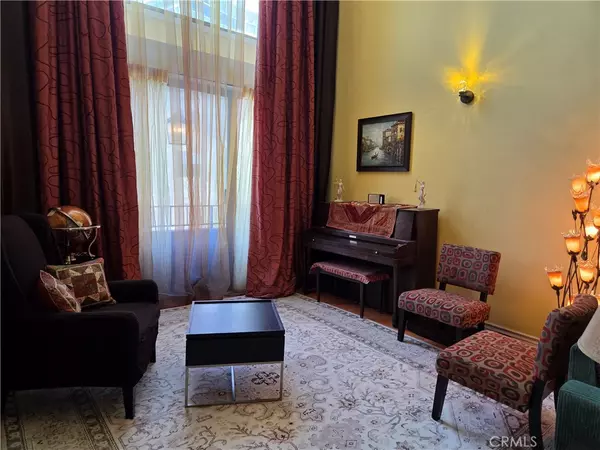 West Hollywood, CA 90069,8455 Fountain AVE #618