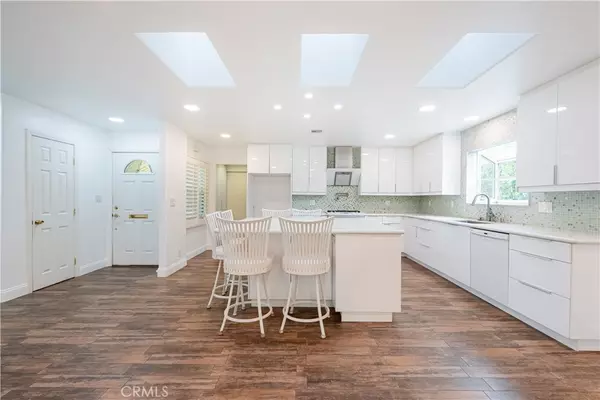 Huntington Beach, CA 92647,8282 Bryant DR