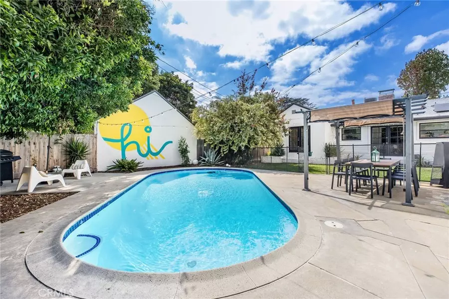 5530 Carpenter, Valley Village, CA 91607