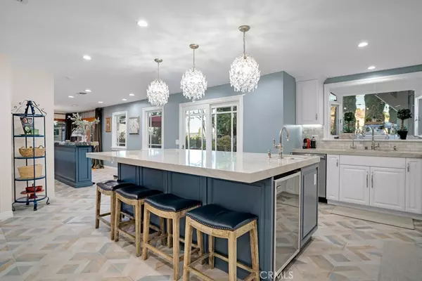 West Hills, CA 91307,24630 Kittridge ST