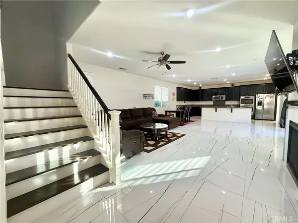 Valencia, CA 91354,28635 PARKSIDE DR