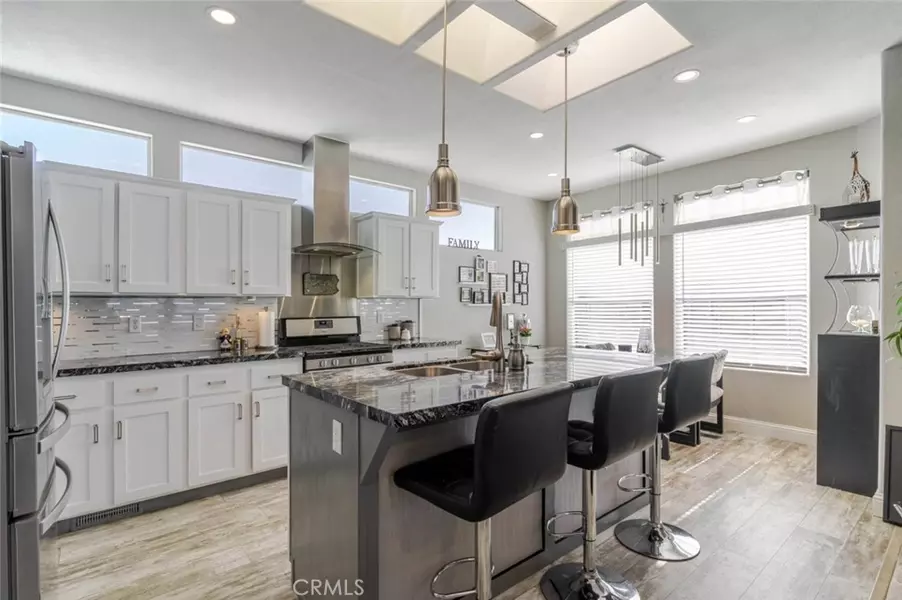 11 Oxford WAY, Northridge, CA 91324