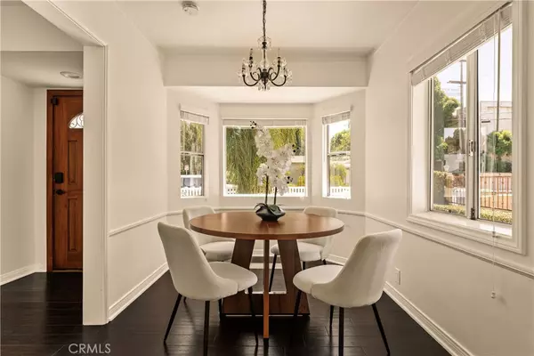 Sherman Oaks, CA 91403,15231 Camarillo ST