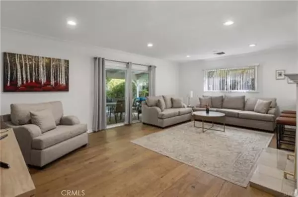 22335 Kittridge ST, Woodland Hills, CA 91303