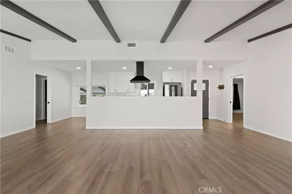 Woodland Hills, CA 91364,4955 Alatar DR