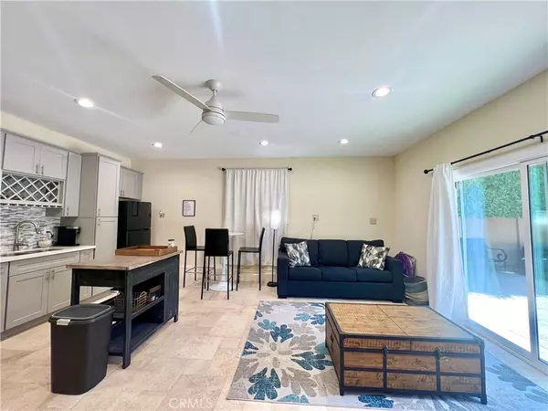 Northridge, CA 90039,17401 Raymer St