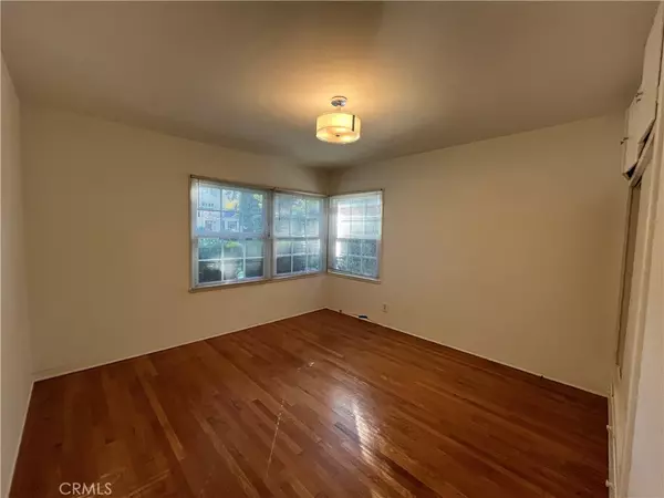 Sherman Oaks, CA 91423,14433 Greenleaf ST