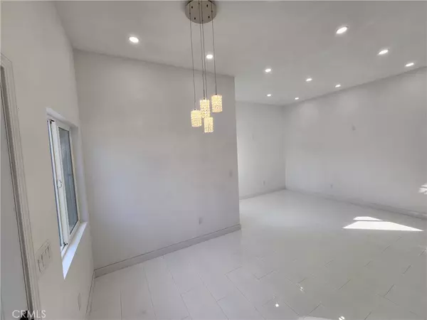 10343 Penrose, Sun Valley, CA 91352