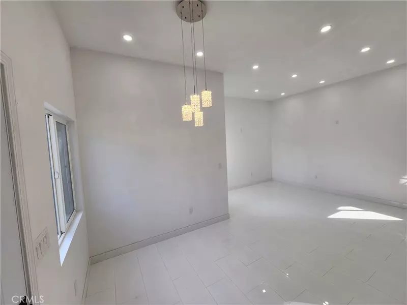 10343 Penrose, Sun Valley, CA 91352