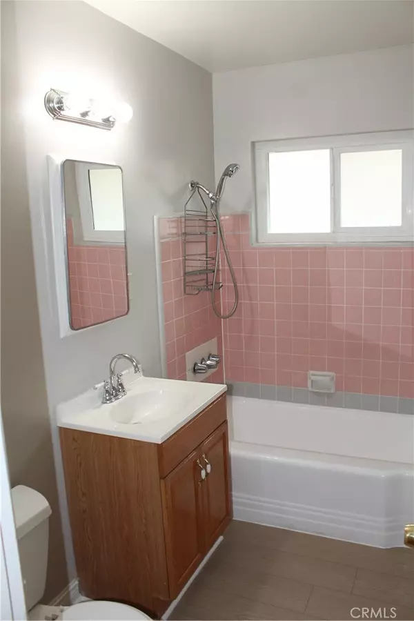 Burbank, CA 91501,445 E Providencia AVE