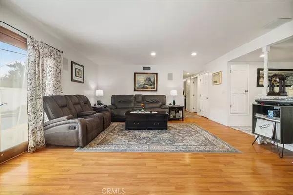 Simi Valley, CA 93065,2158 Waldo ST