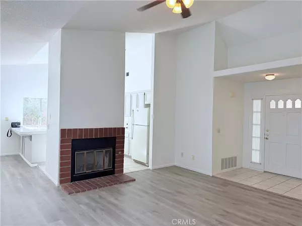 Palmdale, CA 93551,39330 Gainsborough