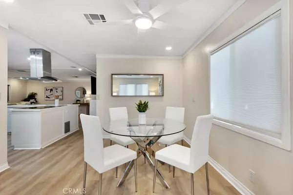 Chatsworth, CA 91311,21001 Plummer #82