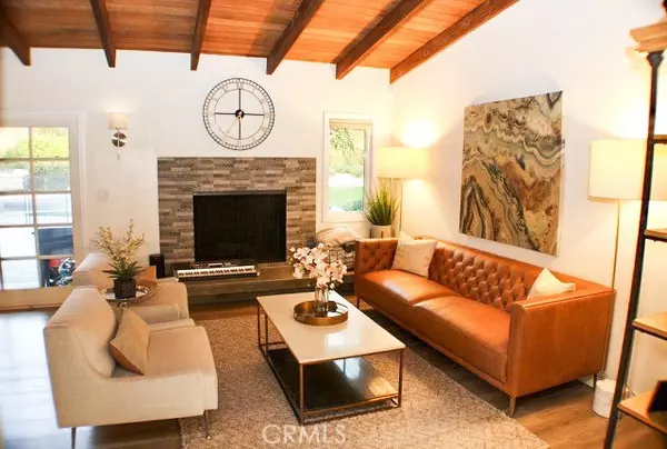 Woodland Hills, CA 91364,4820 Abbeyville