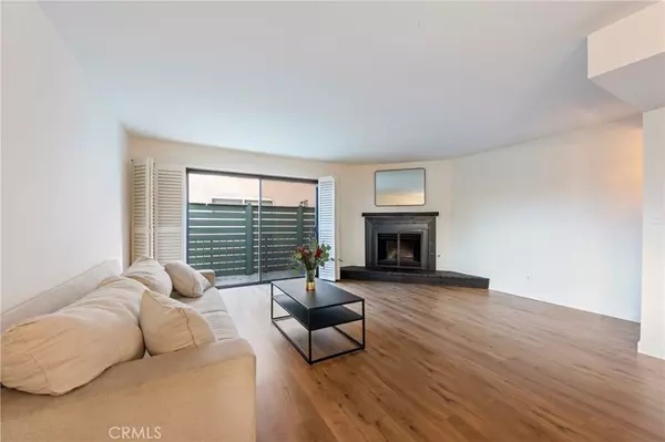 Sherman Oaks, CA 91403,5070 Kester