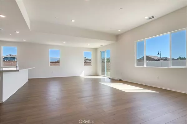 Lancaster, CA 93534,45652 Rachel AVE