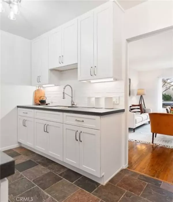 Long Beach, CA 90814,2135 E Florida ST #2