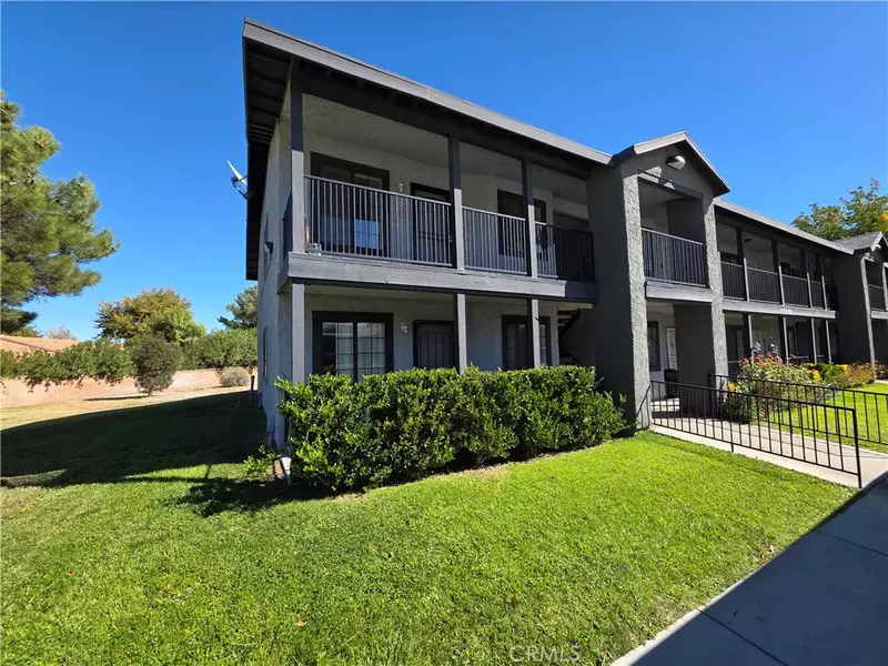 44036 25th W #C8, Lancaster, CA 93536