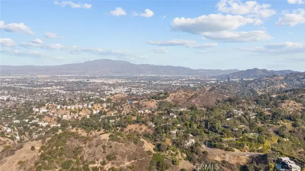 Sherman Oaks, CA 91423,3277 Longridge TER