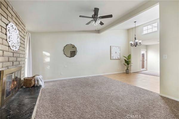 Canyon Country, CA 91351,27508 Esterbrook