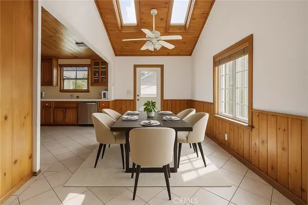 Burbank, CA 91505,1710 N Evergreen ST