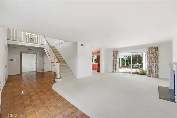 Northridge, CA 91324,9830 Vanalden