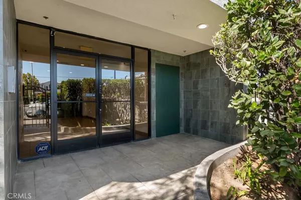 Van Nuys, CA 91411,6445 Sepulveda