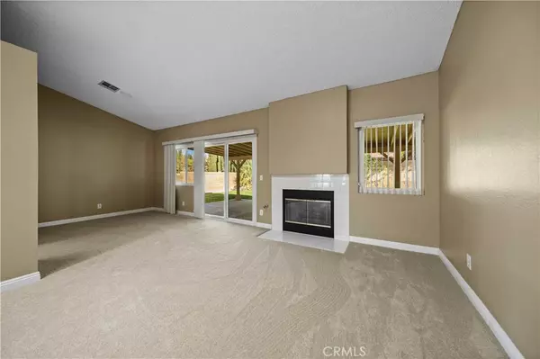 Lancaster, CA 93536,44202 W Halcom