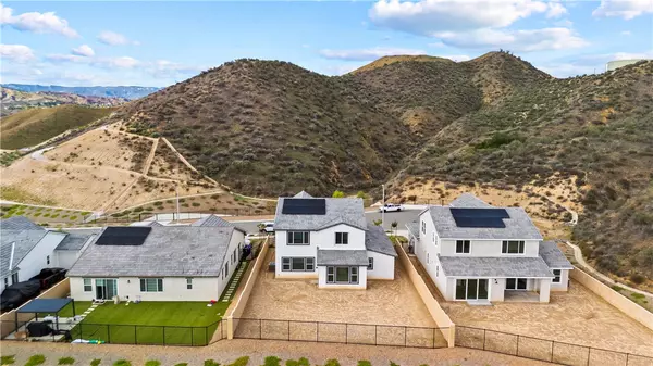 Castaic, CA 91384,30140 Crestline CT