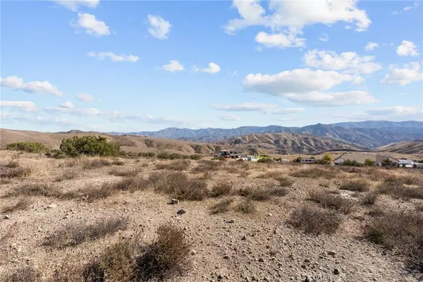 Agua Dulce, CA 91350,0 Avenida Donari (Vic Camin)