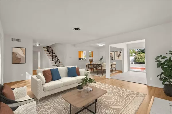 Granada Hills, CA 91343,10038 Ruffner